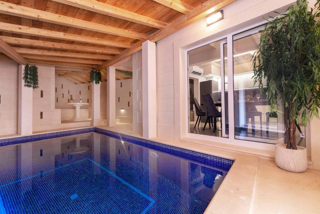 Paradise House * Split