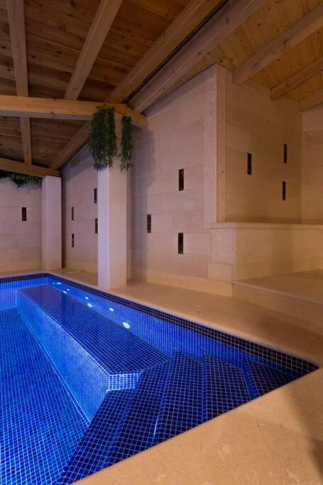 Apartment Paradise House