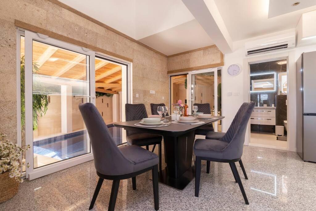 Apartment Paradise House *